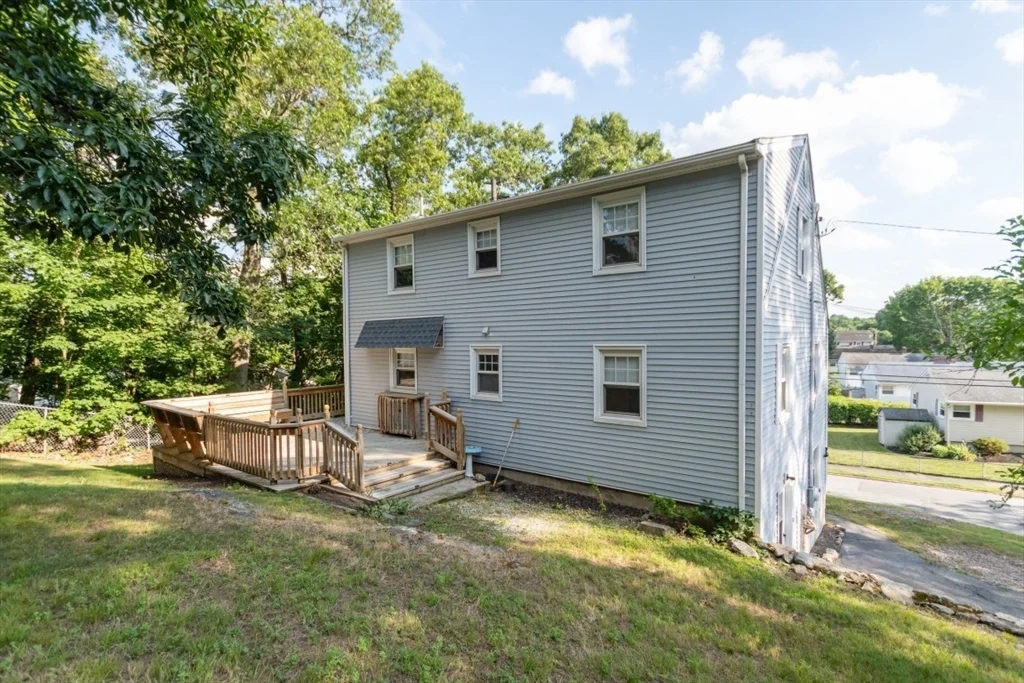 205 Hardy Pond Rd, Waltham