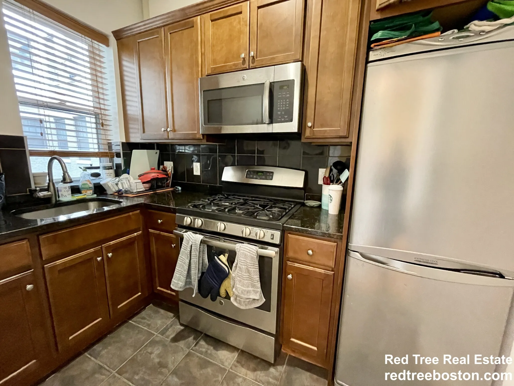 1564 Commonwealth Ave, Brighton
