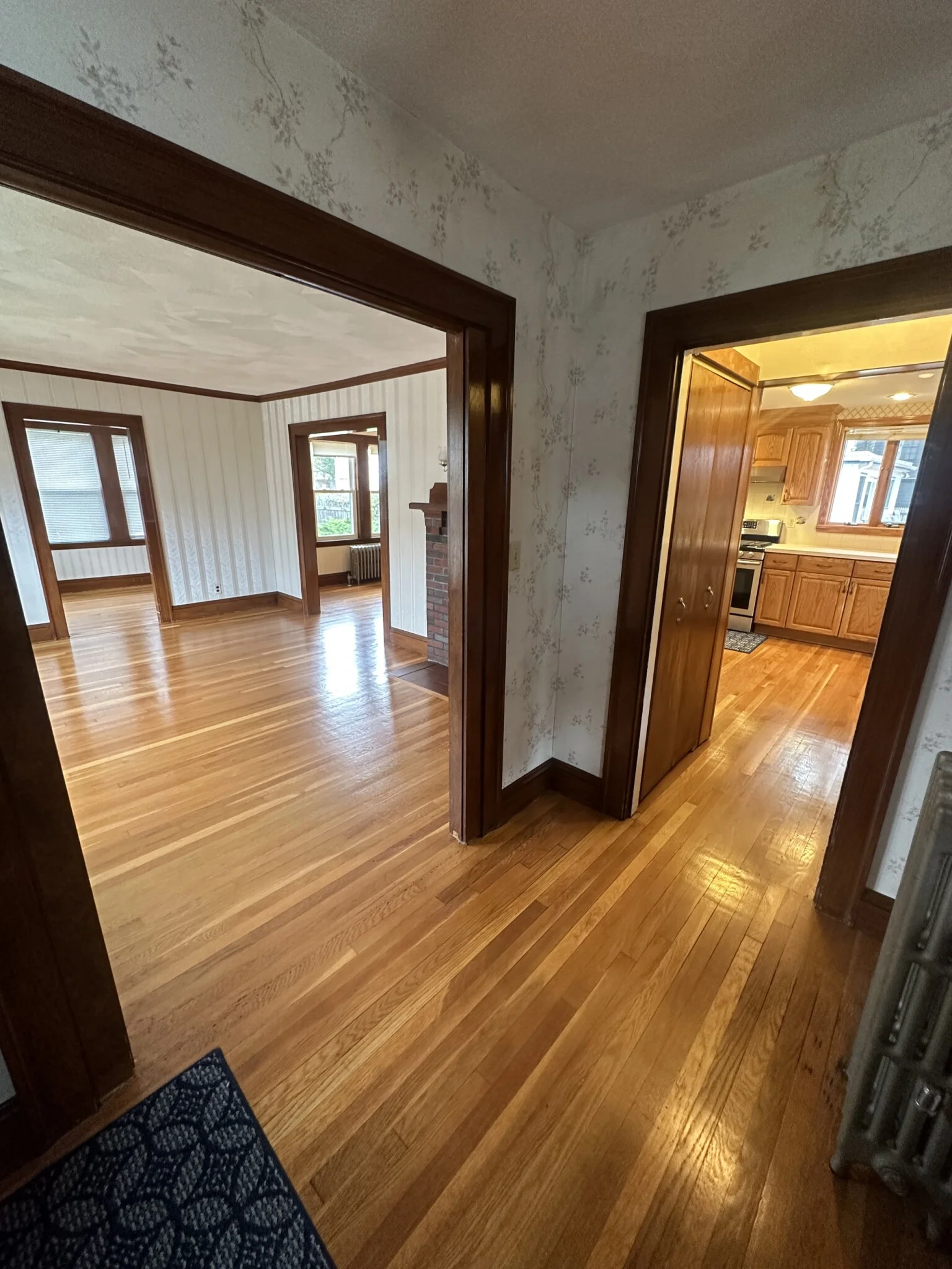 235 Ashcroft Rd, Medford