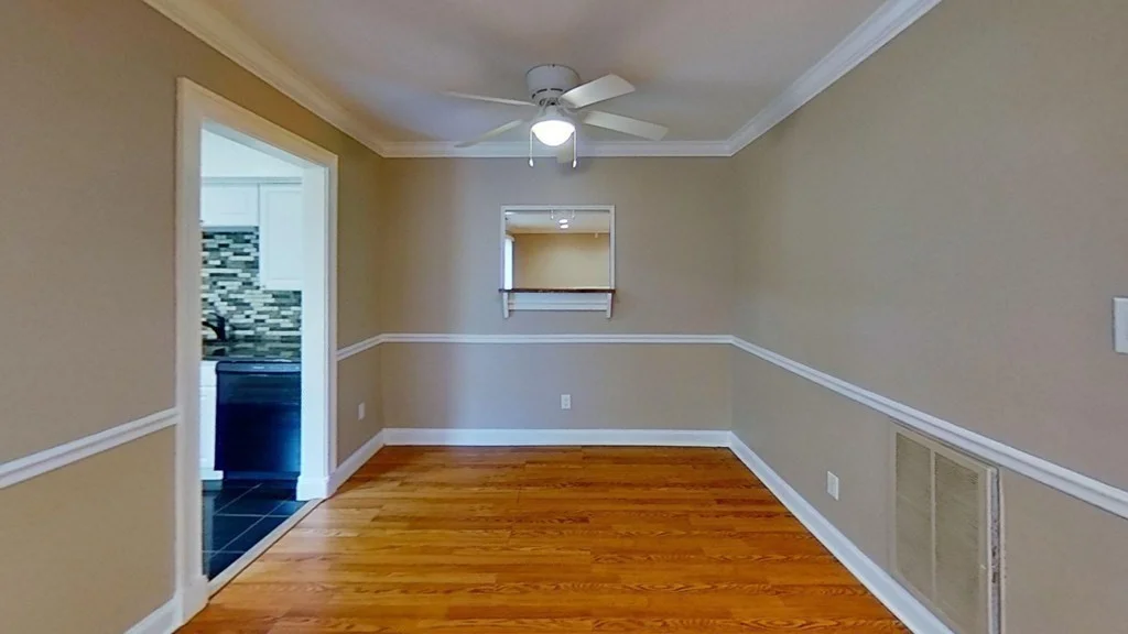 26 Beacon, Burlington