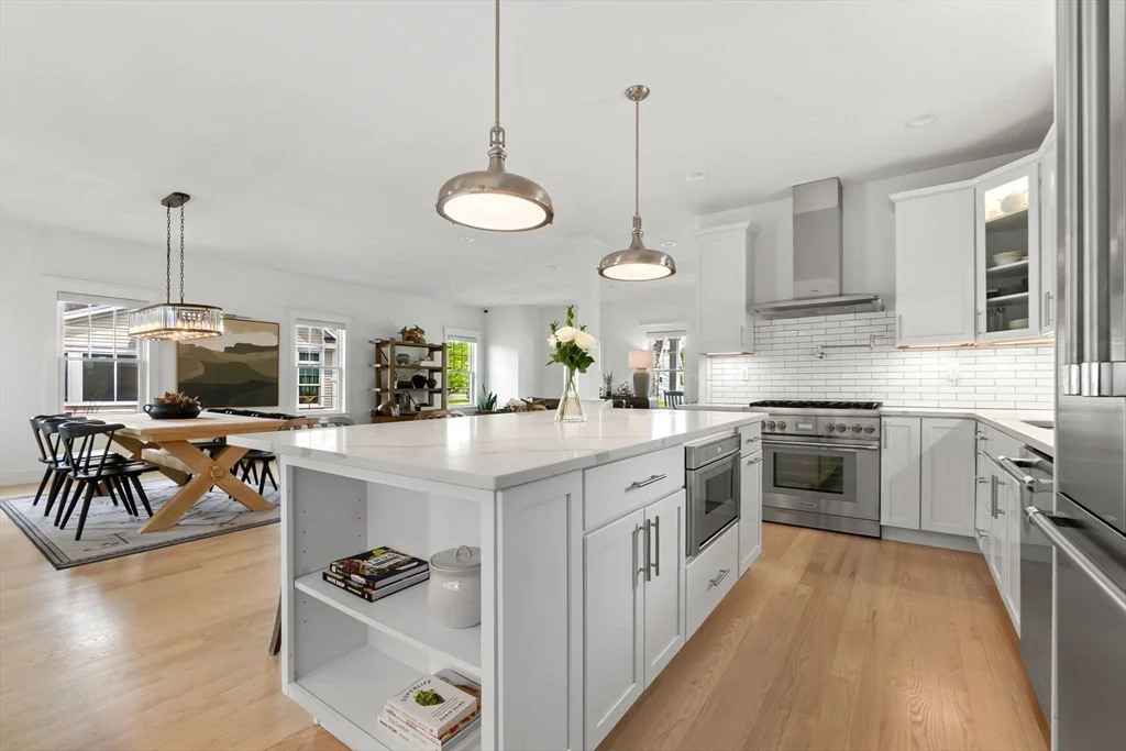 4 Gabaree Ct, Newburyport
