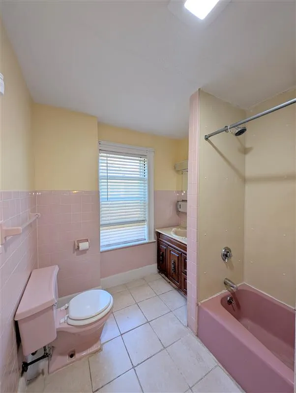 58 Monument St, West Medford