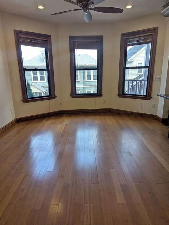 176 Hillside, Mission Hill