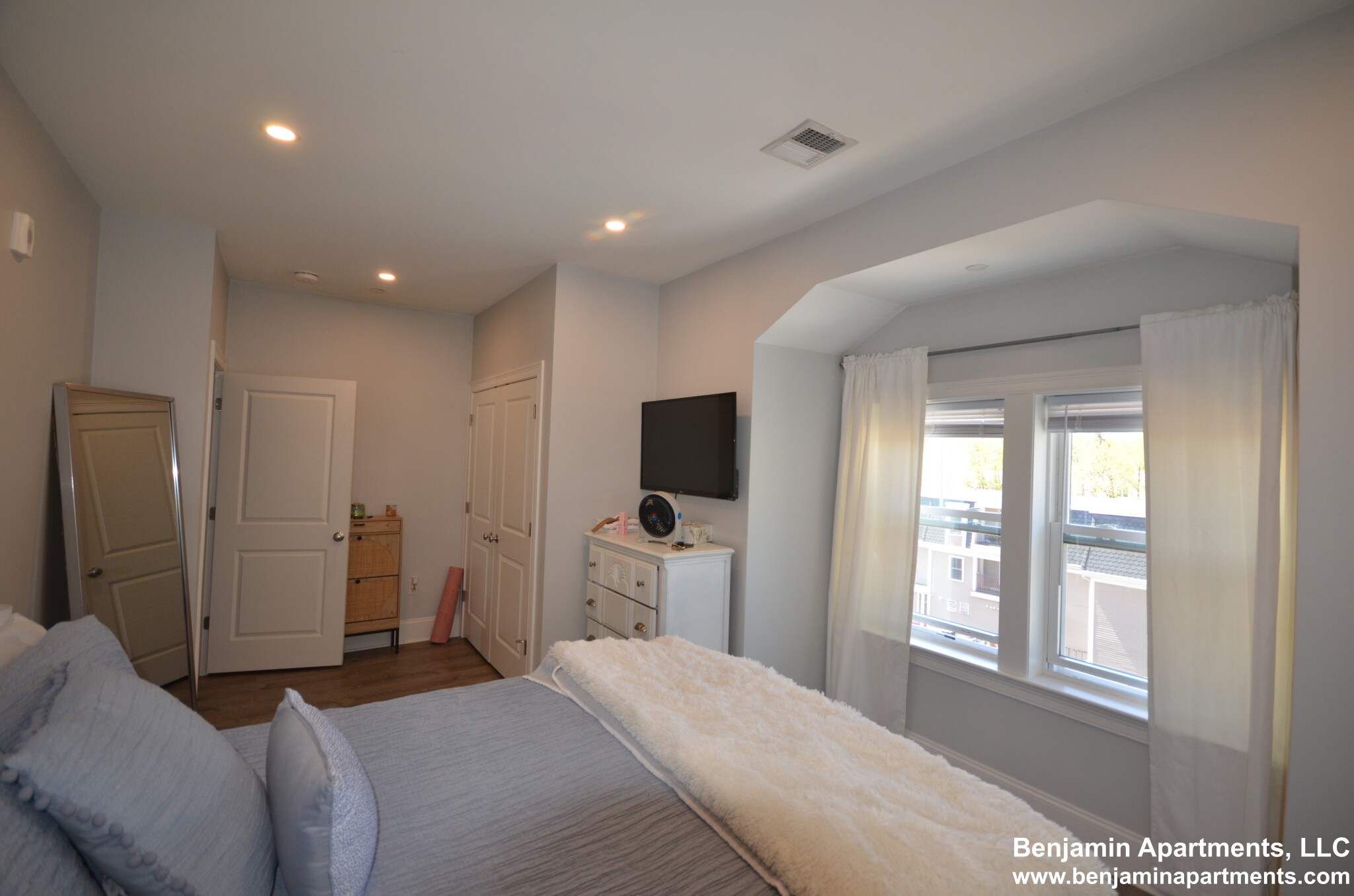 120 Kenrick St, Oak Square