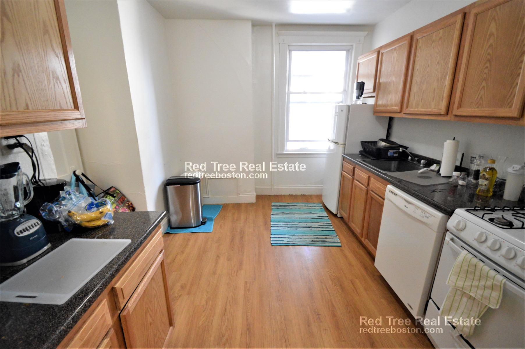 1634 Commonwealth Ave, Brighton