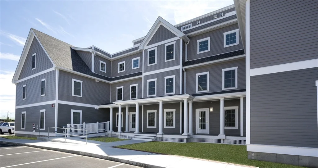 50 Country Way, Scituate