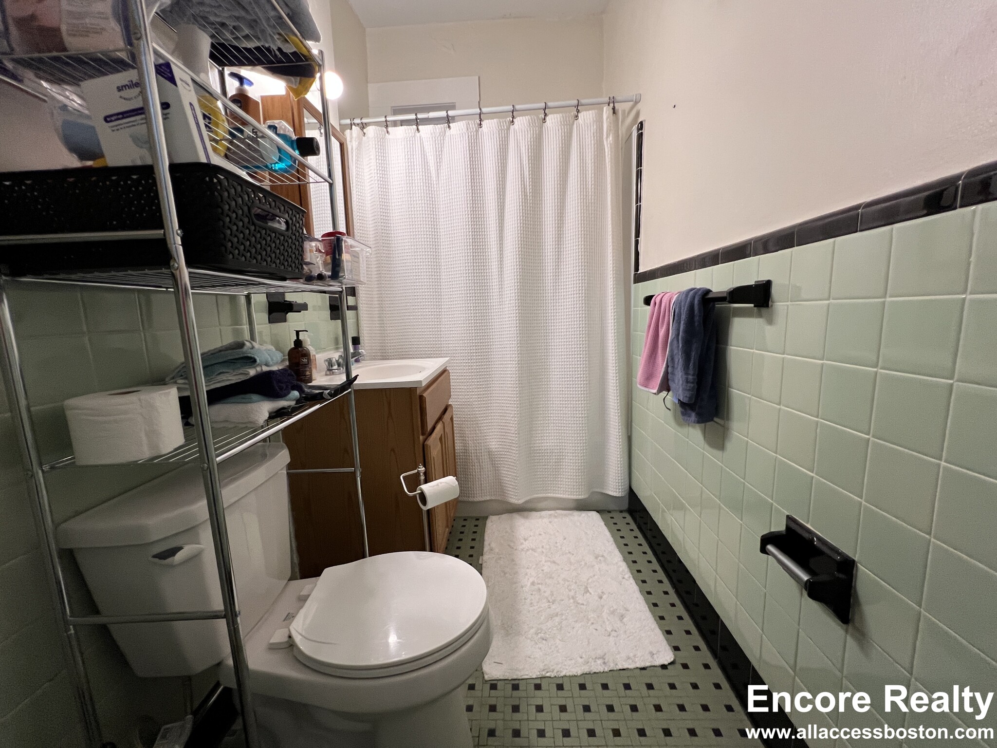 1589 Beacon St, Brookline