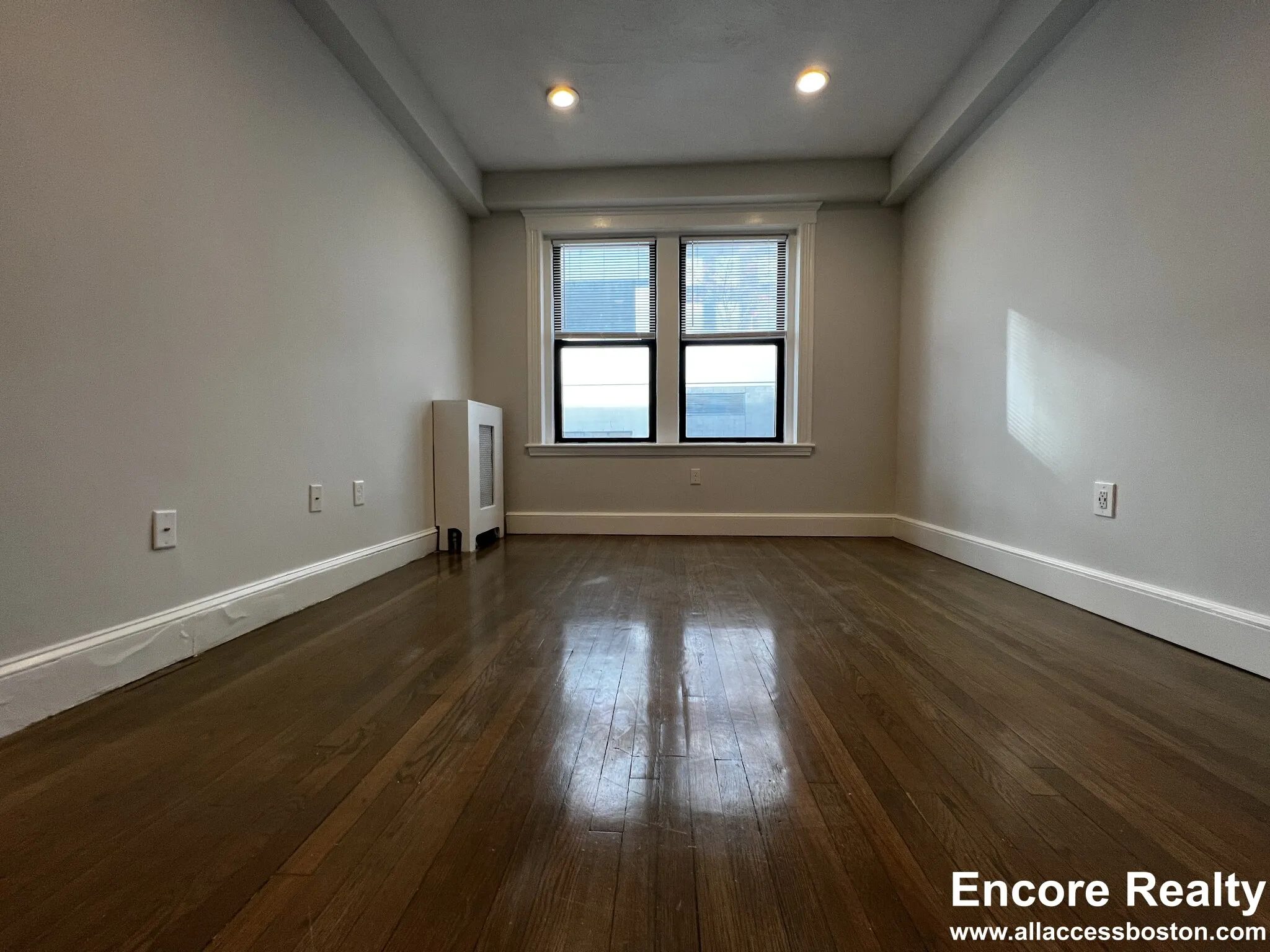 11 Peterborough St, Fenway