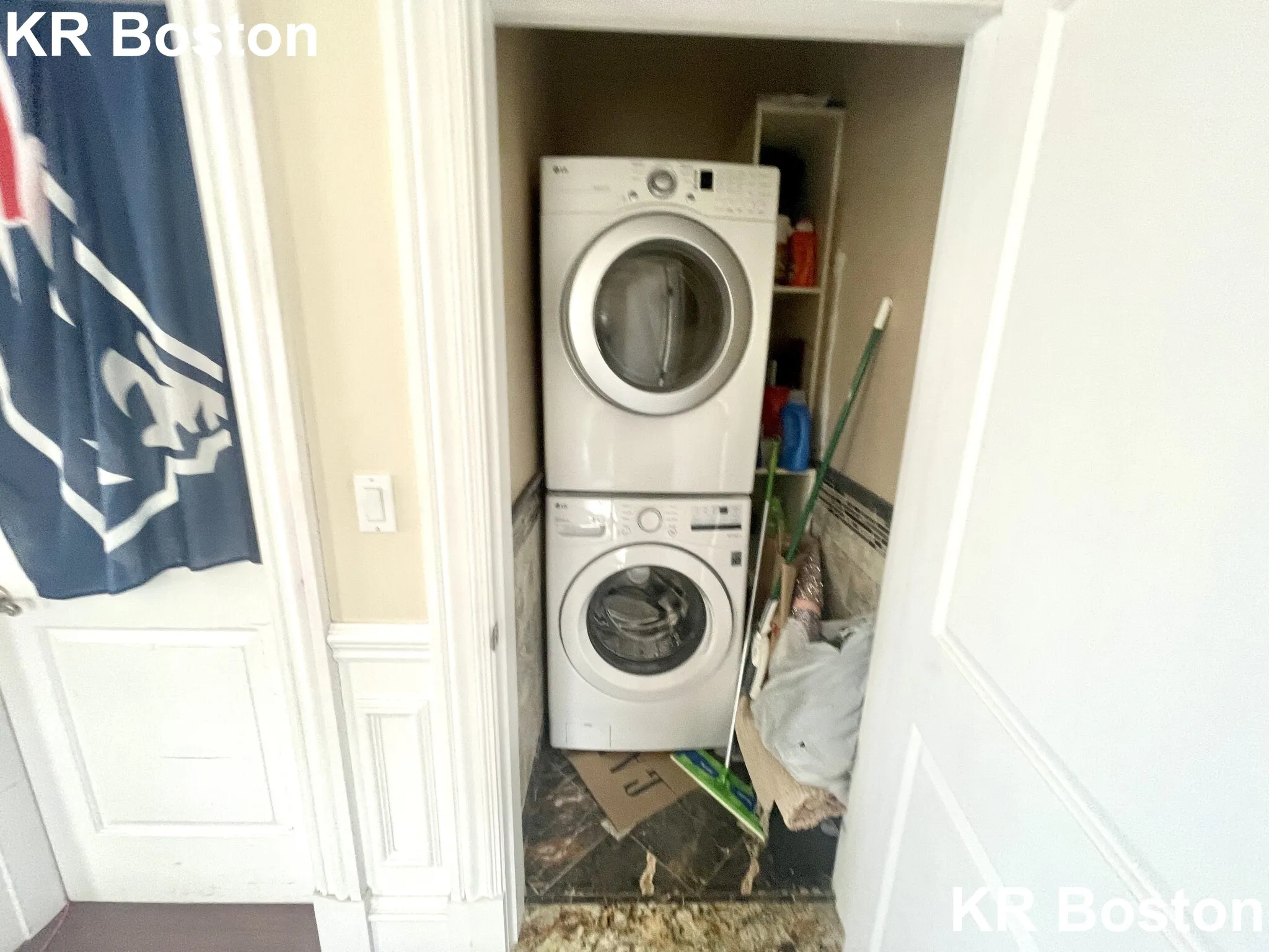 127 Nonantum St, Oak Square