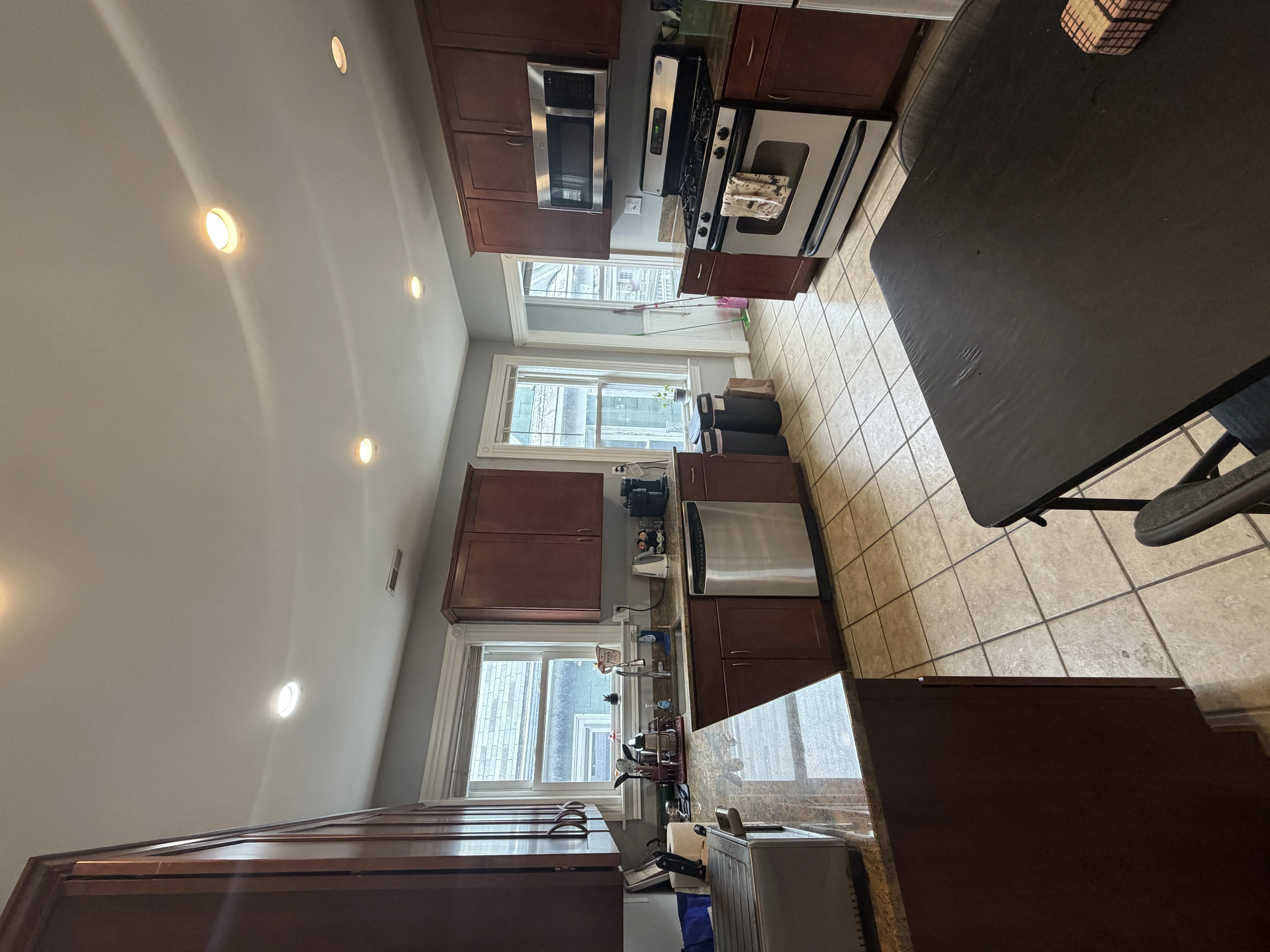 122 Calumet St, Mission Hill