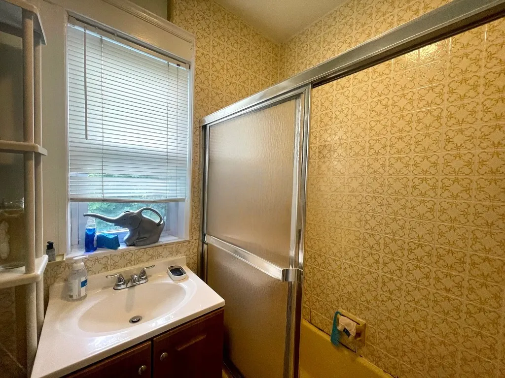 123 Winthrop St, Medford