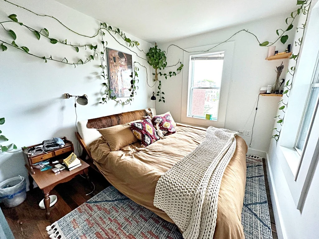 264 Sumner St, East Boston