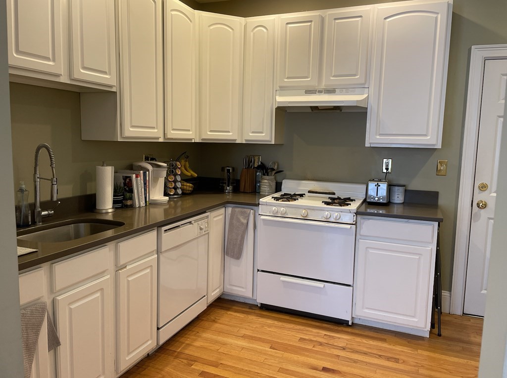 320 W Broadway, South Boston