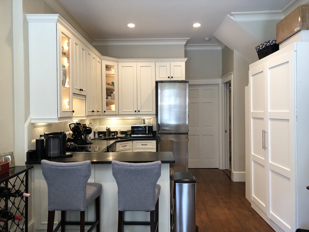 63 Appleton St, South End