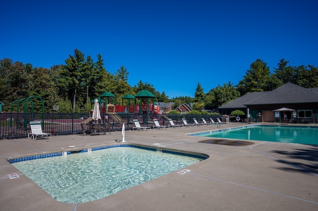 23 Fox Run, Westford