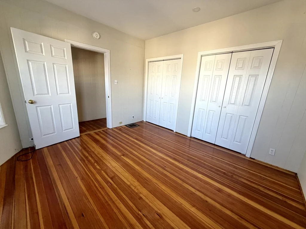 21 Oakland Ave, Everett