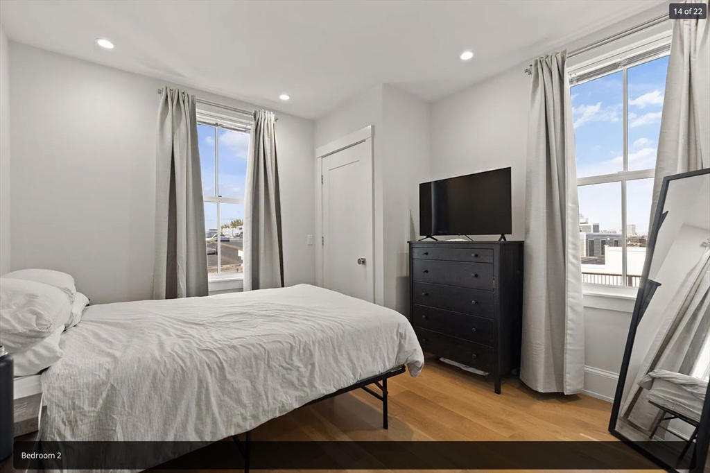 447 W 4th St, South Boston