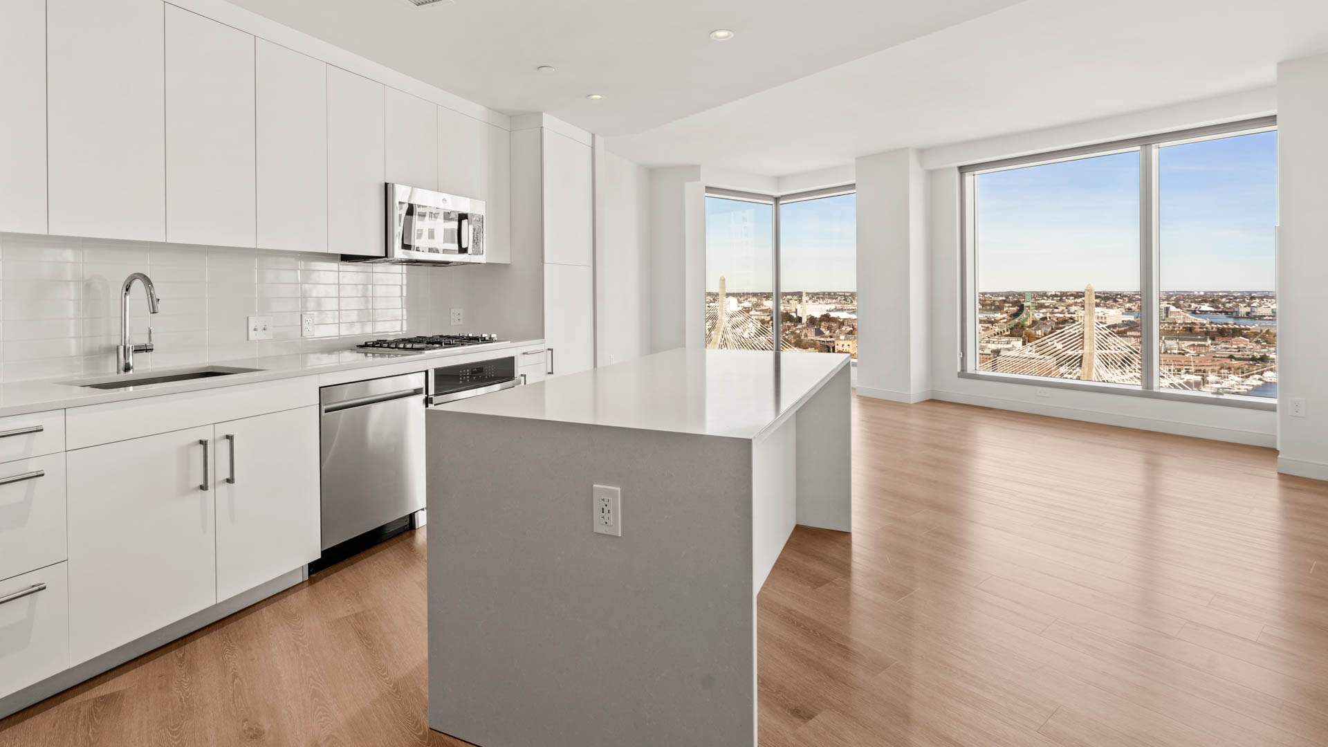 35 Lomasney Way, West End