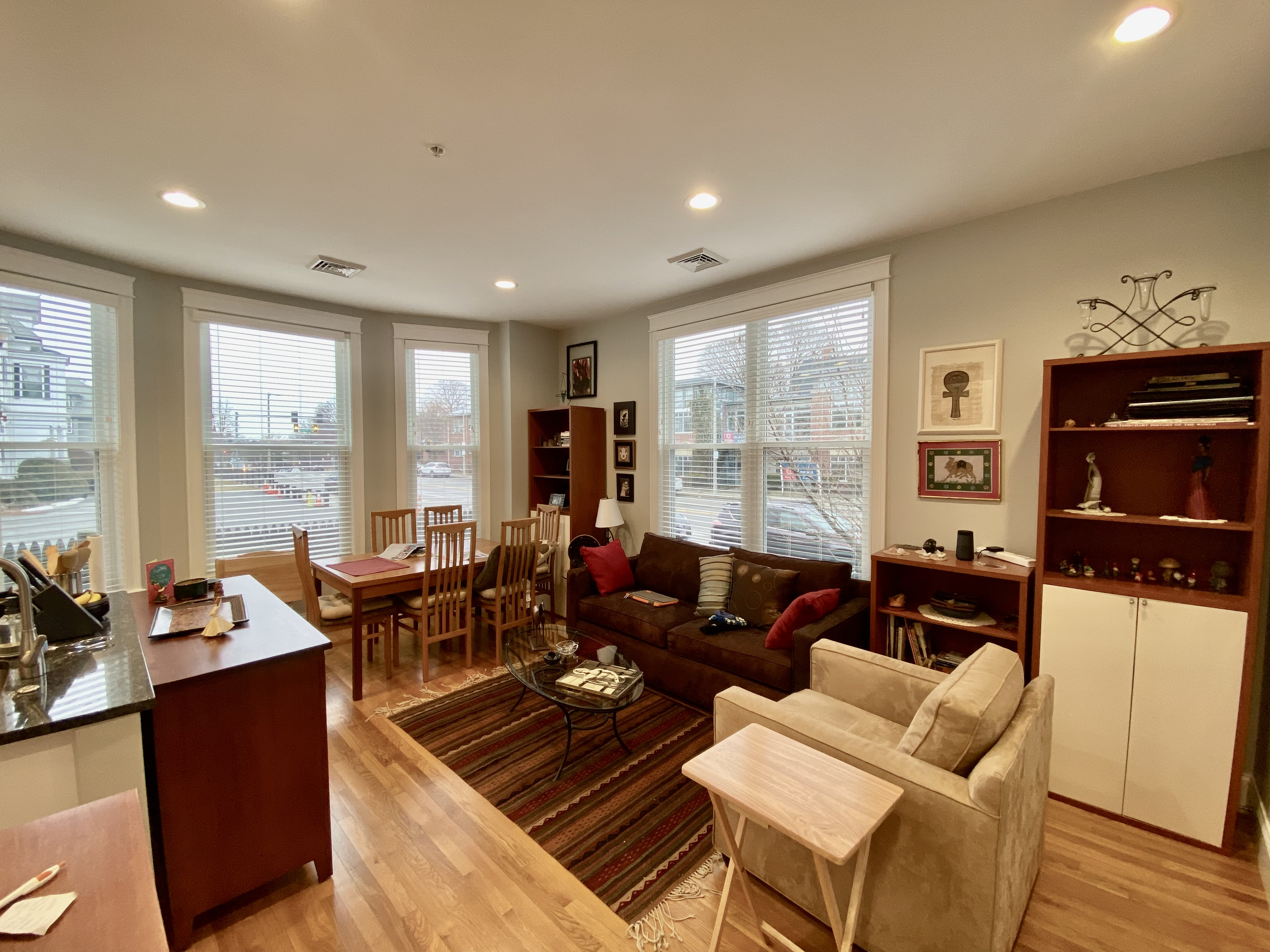 1 bed, 1 bath apartment for rent at 405 South Huntington Ave Unit 1R, Jamaica Plain — photo 2 of 15
