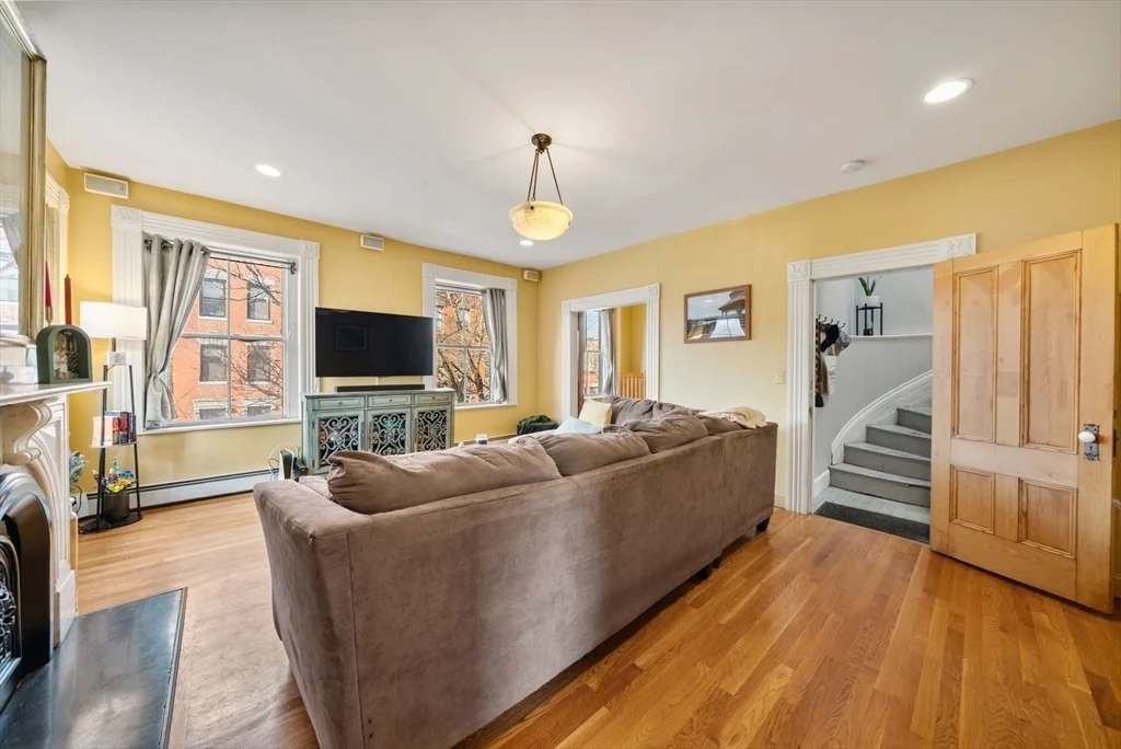 468 Shawmut Ave, South End