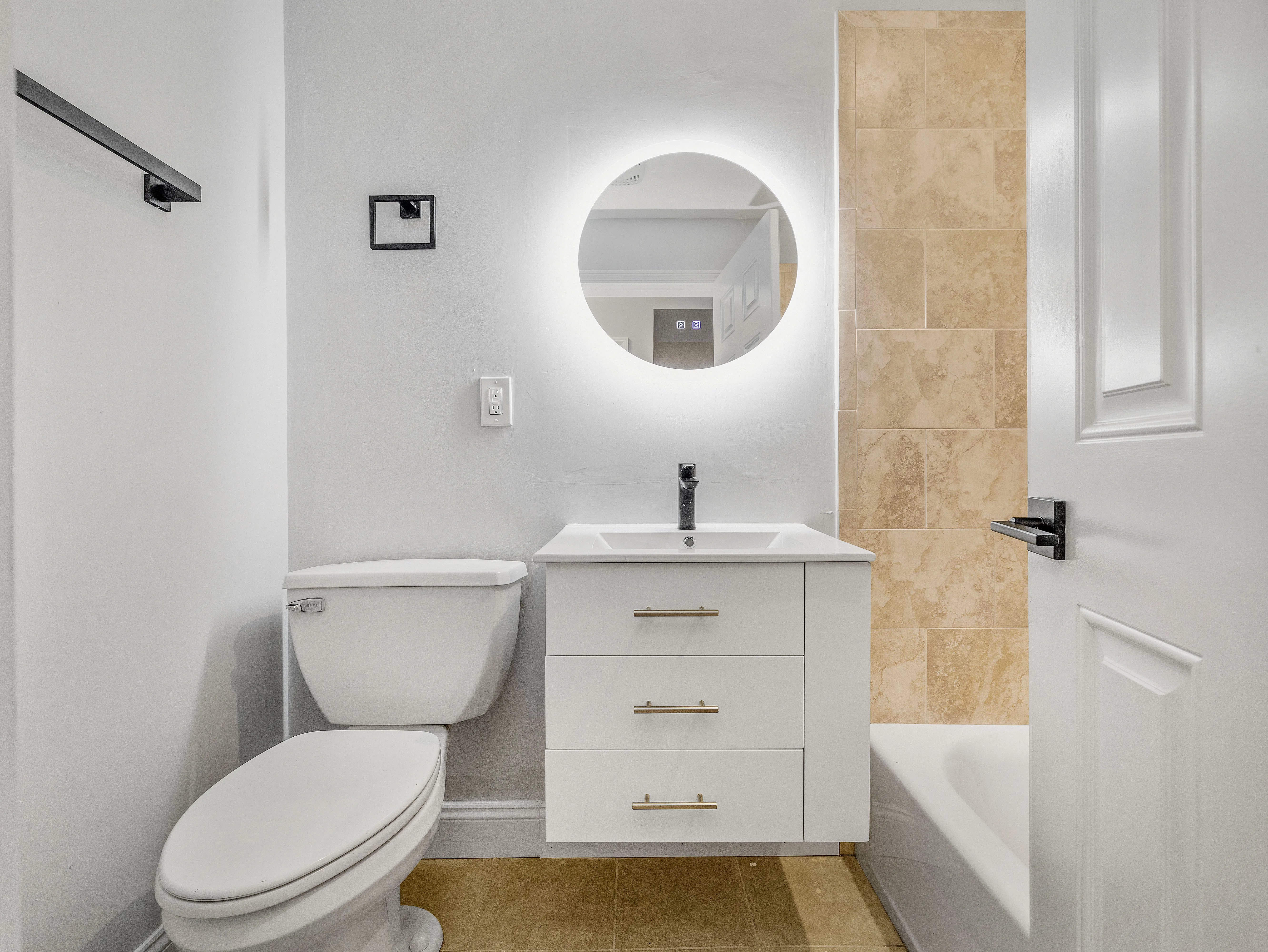 131 Cottage St, East Boston