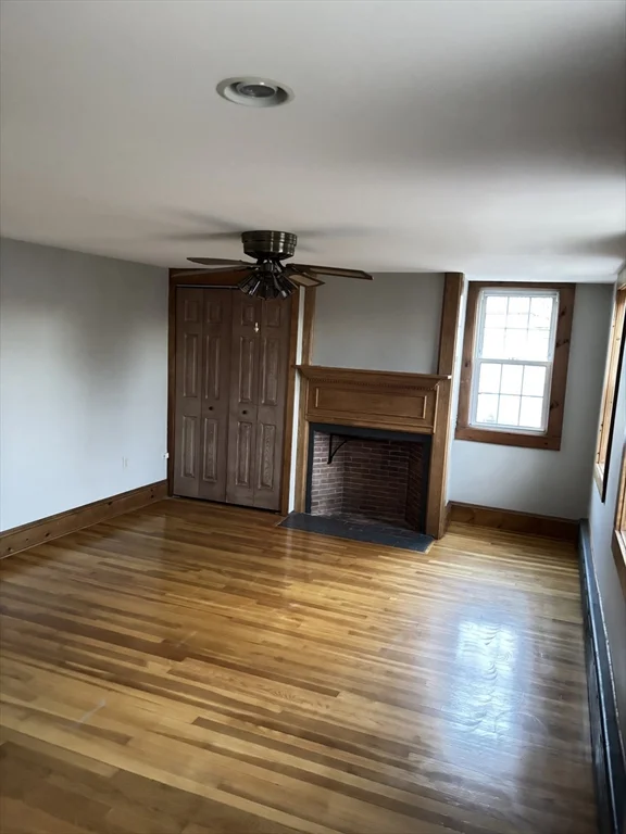 903 Prospect, Somerset