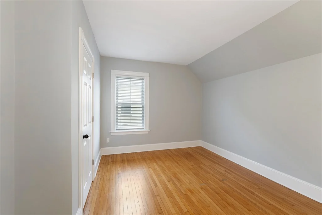 4 Prospect St, Attleboro