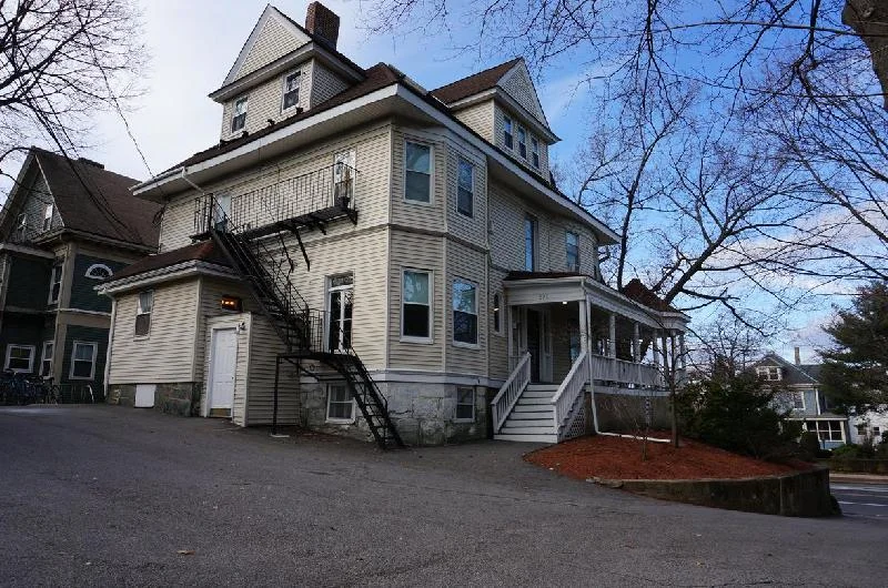 592 Cambridge St, Brighton