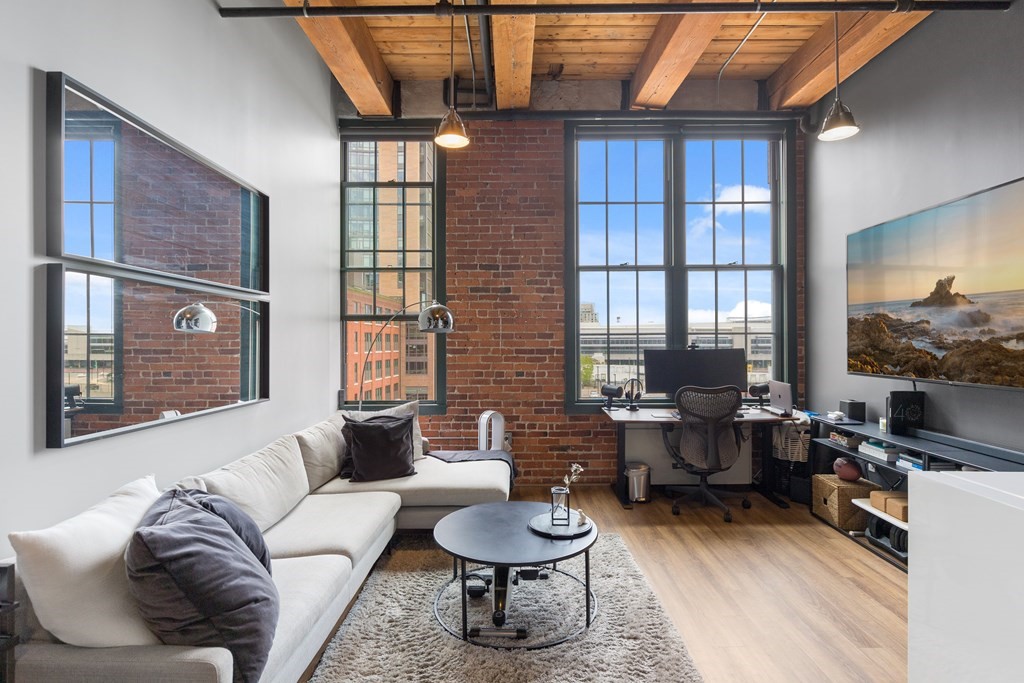 63 Melcher St, Seaport District