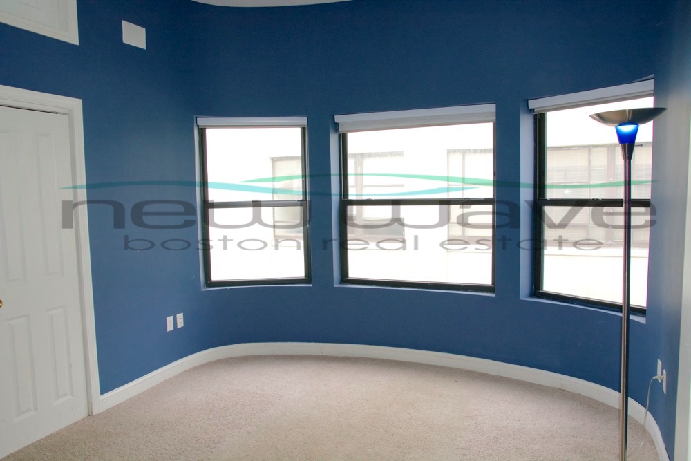 636 Beacon St, Fenway