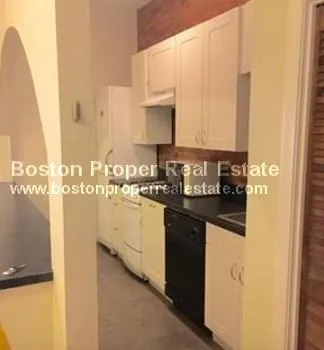 160 Saint Botolph St, Back Bay