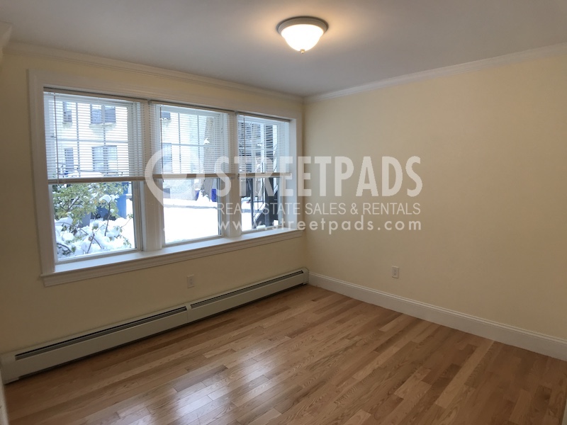 100 Kilsyth Rd, Brighton