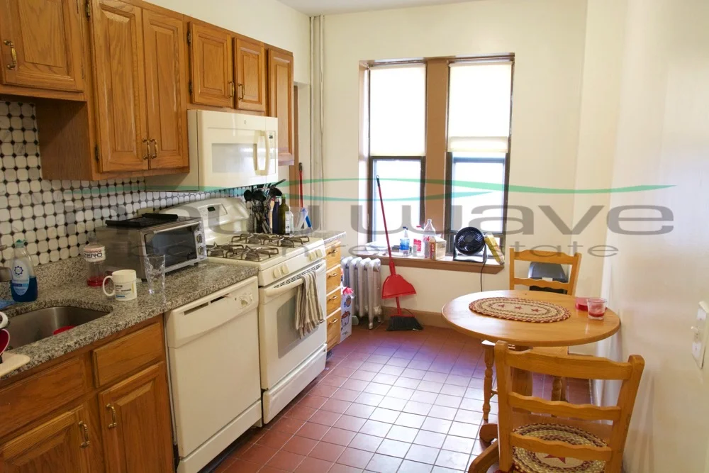 448 Park Dr, Fenway