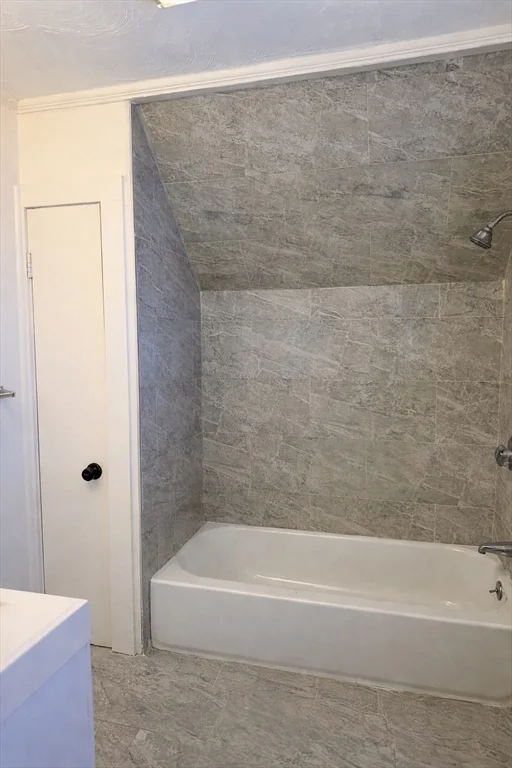 75 Haviland Ave, Lynn