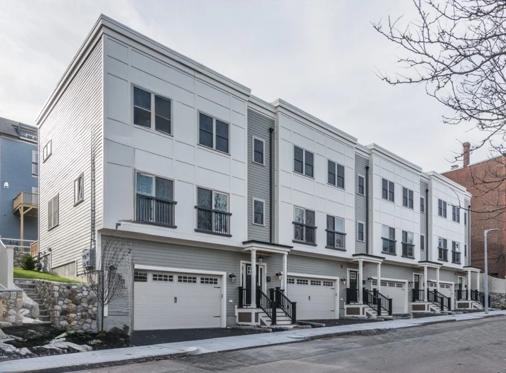 35 Lambert St, Roxbury