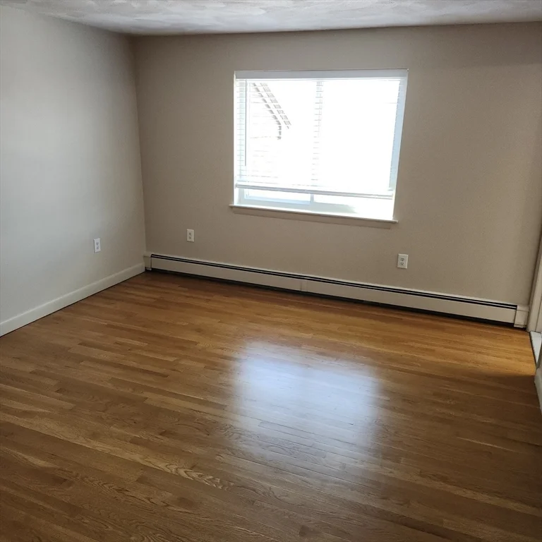 62 Charlesbank Way, Waltham