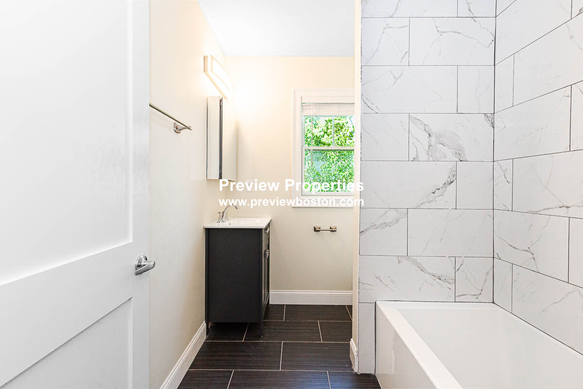 120 Jerome St, West Medford