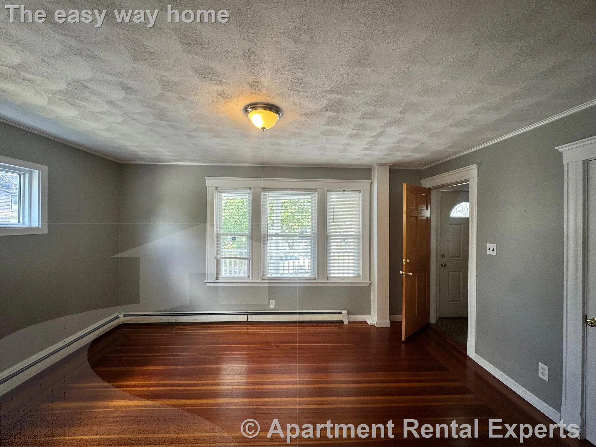 60 Hamilton St, Tufts