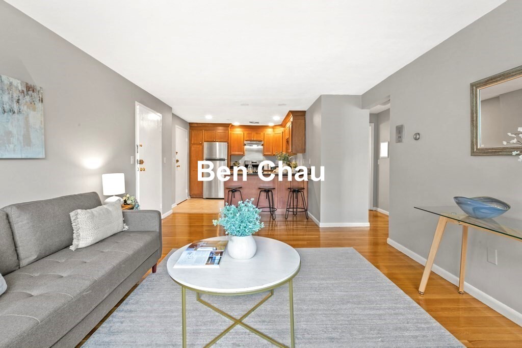 2192 Massachusetts Ave, North Cambridge