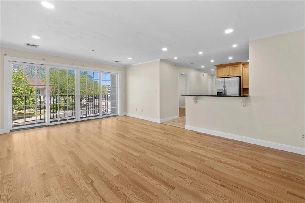 57 Dedham Ave, Needham