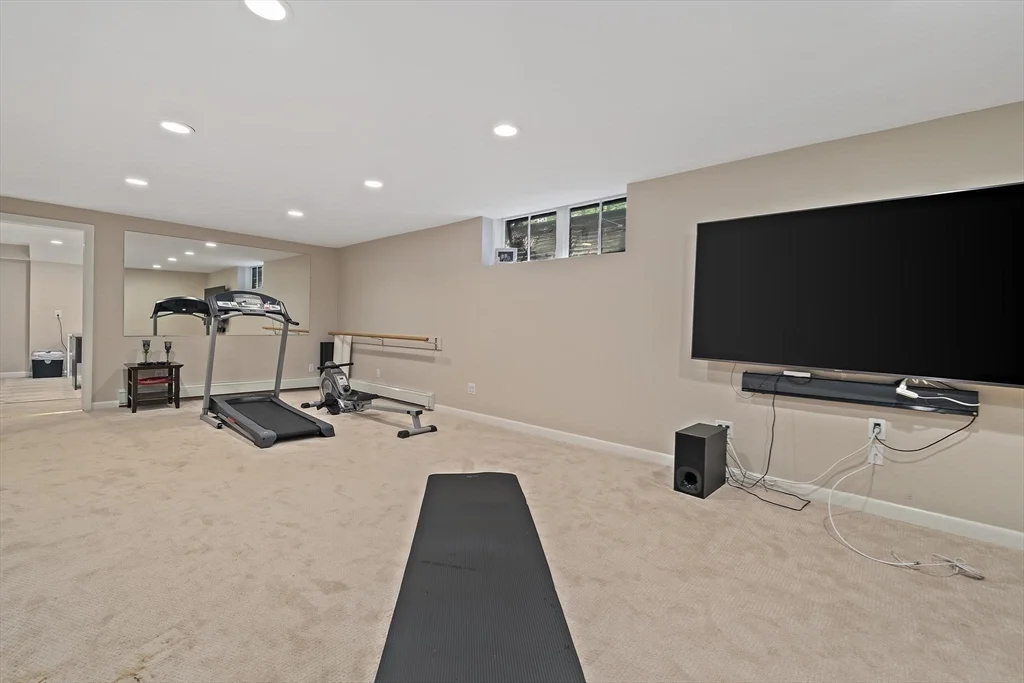 19 Ridge Rd, Newton