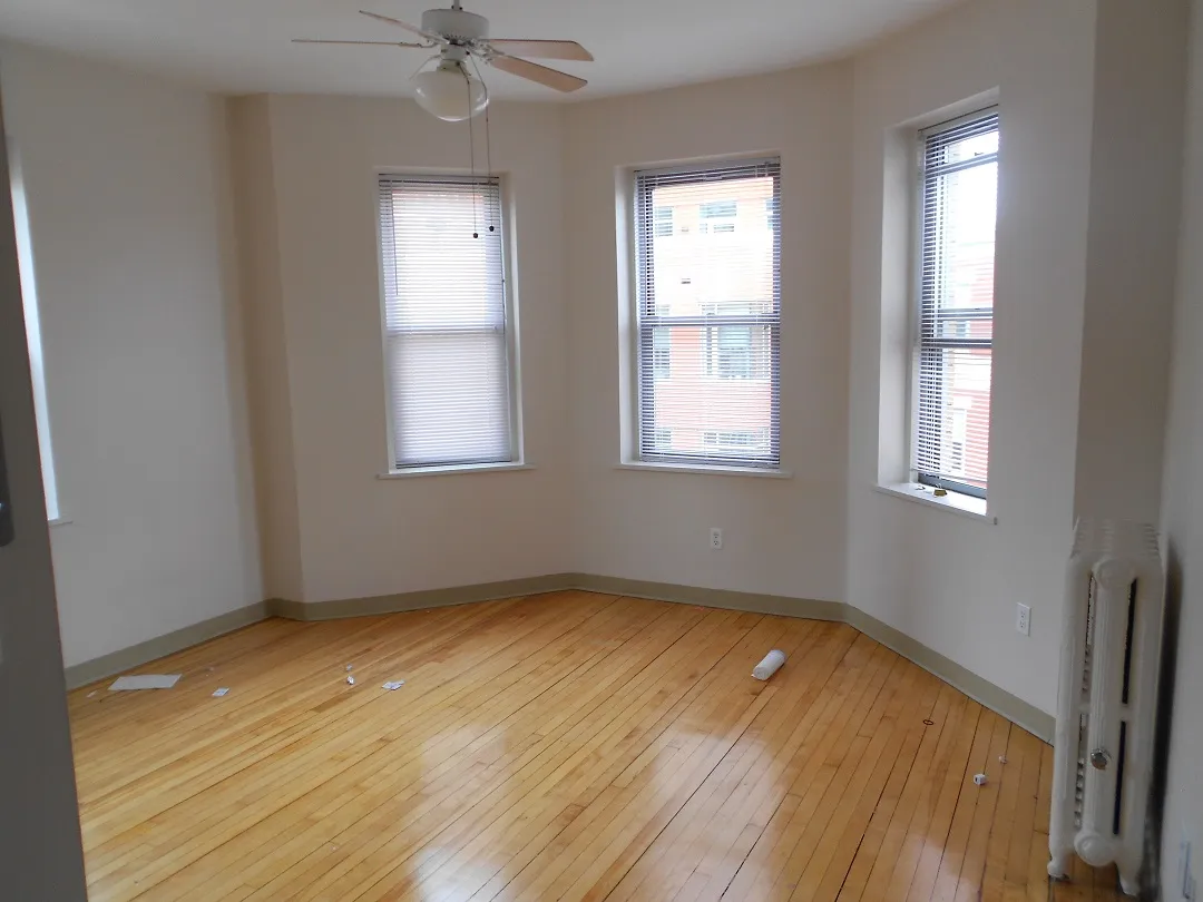 49 Burbank St, Fenway