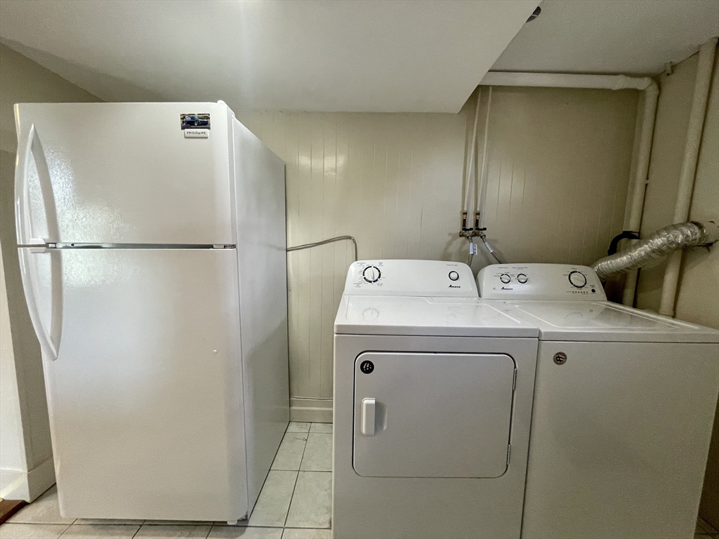 25 Oakland St, Newton