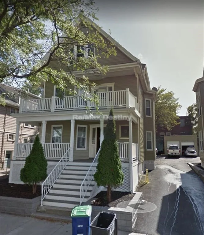 14 Madison St, Spring Hill