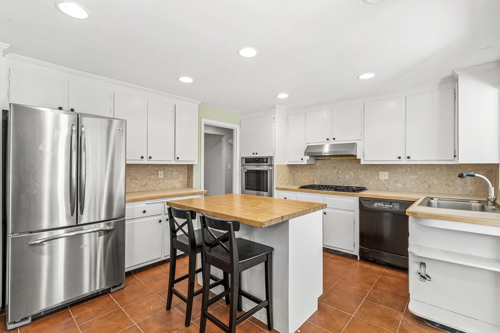 181 Moss Hill Rd, Jamaica Plain