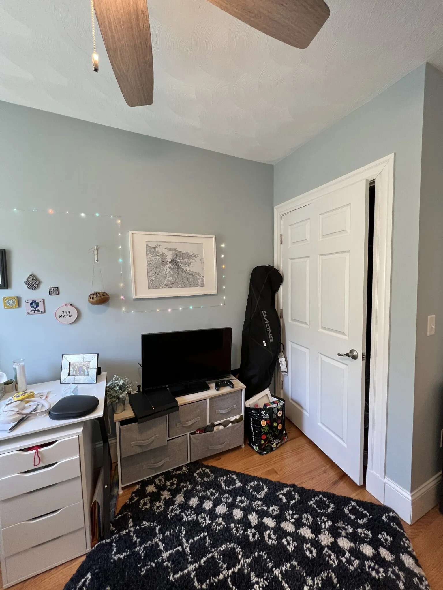 305 Highland Ave, Powder House Square