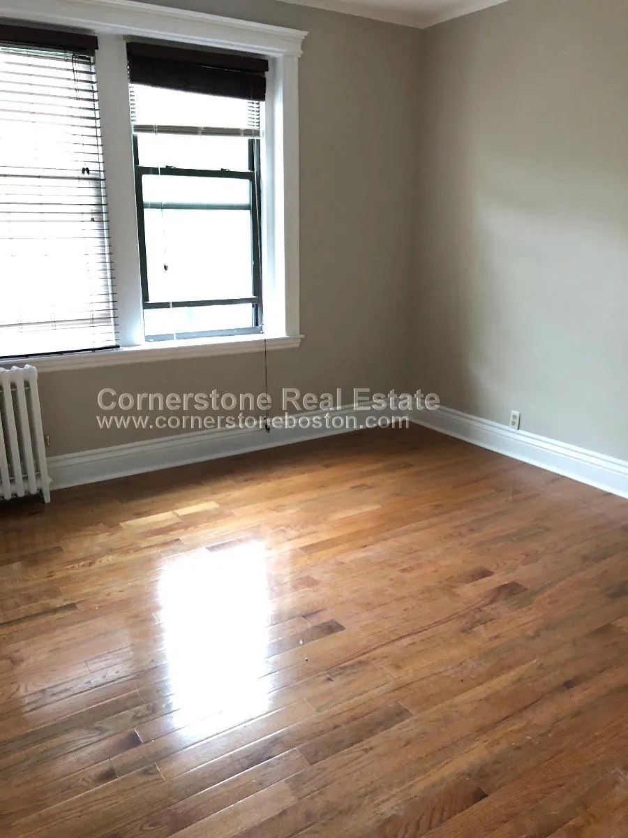 52 Charlesgate East, Fenway