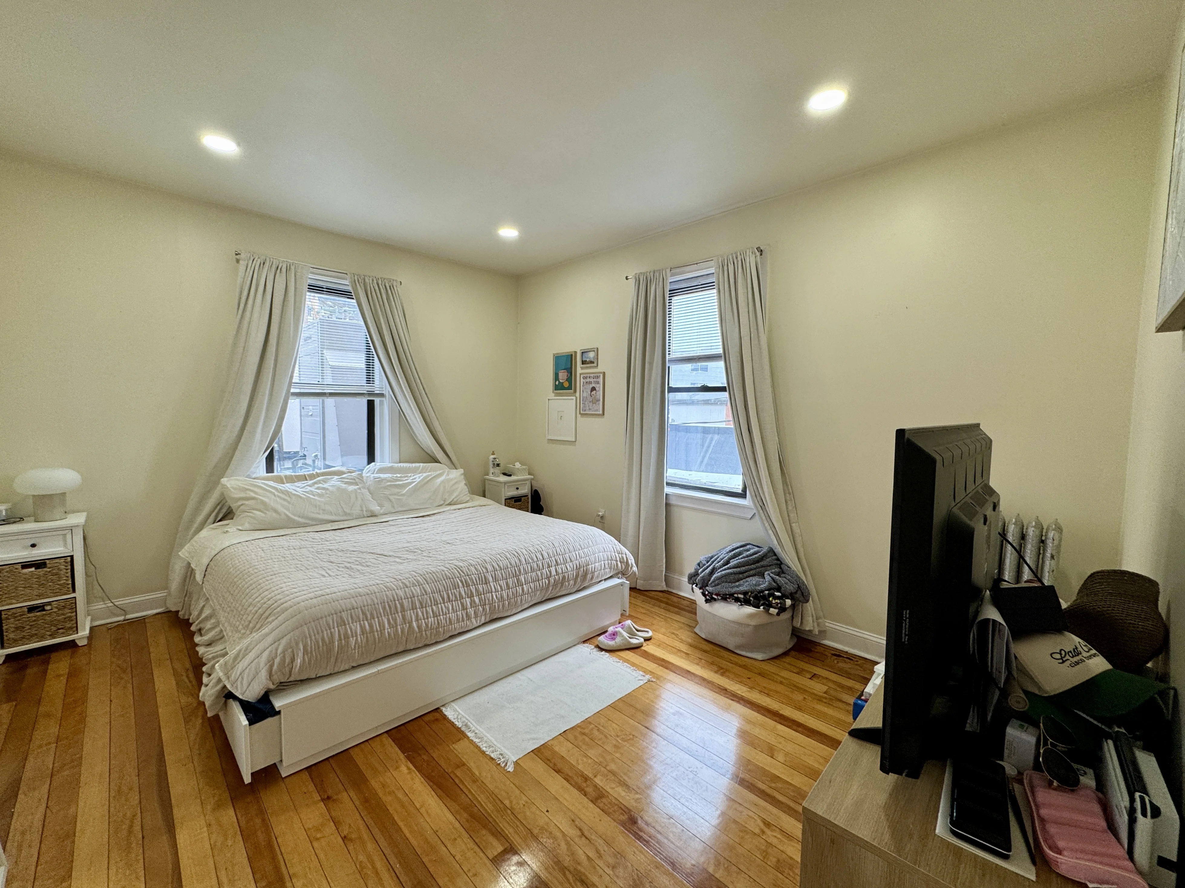 1218 Commonwealth Ave, Allston