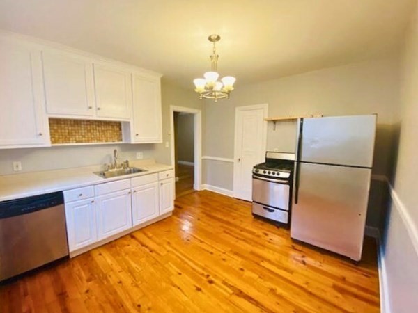 80 Strathmore Rd, Brighton