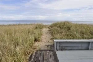 239 Phillips Rd, Sandwich